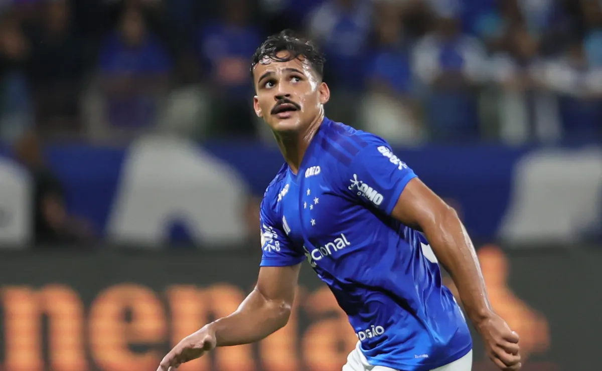Cruzeiro tira Kauã Prates das contas e busca novas vendas para atingir meta da SAF