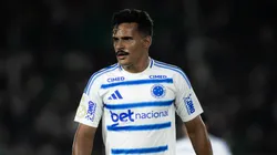 O lateral é monitorado pelo Flamengo