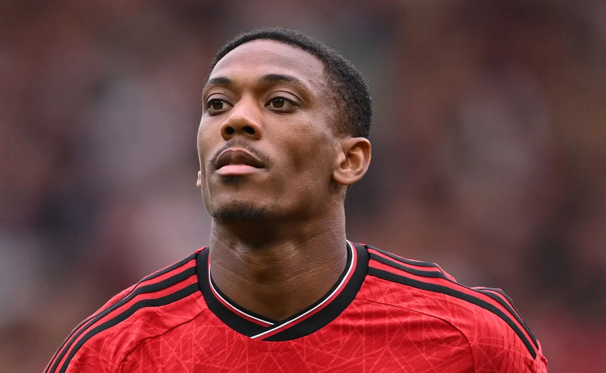 Anthony Martial rescinde contrato com o Monterrey e atacante pode acabar jogando no Brasil