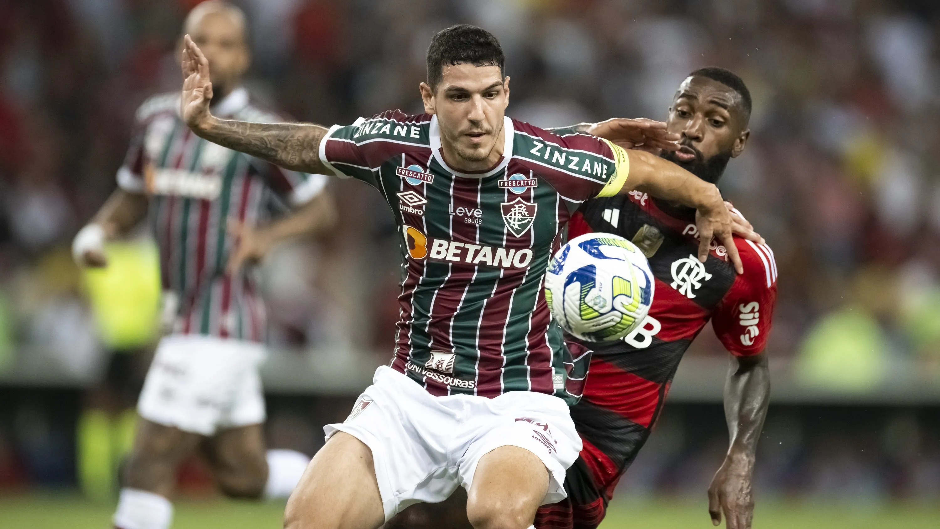 Nino em ação pelo Flu – Foto: Jorge Rodrigues/AGIF