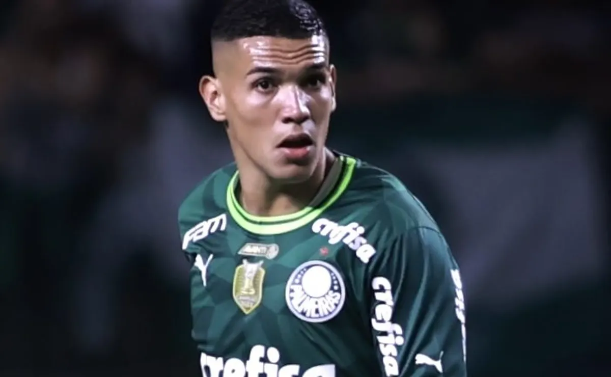 Naves, Kaique Pereira, Robson, Michel e Vitinho podem deixar o Palmeiras