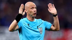 Anthony Taylor é um dos principais árbitros do futebol mundial - Foto: Carl Recine/Getty Images