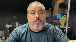 Ricardinho Martins durante vídeo no YouTube