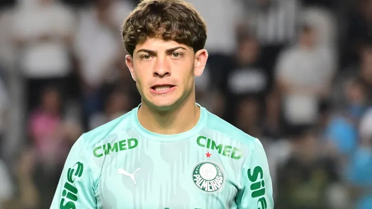 ÚLTIMA CHANCE! Giay busca vaga na Copa em amistoso da Argentina contra a Islândia hoje