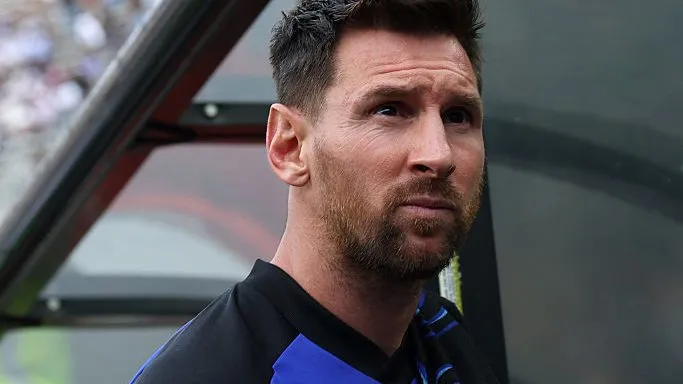 Messi preocupa a Argentina, mas será testado – (Photo by Tim Warner/Getty Images)