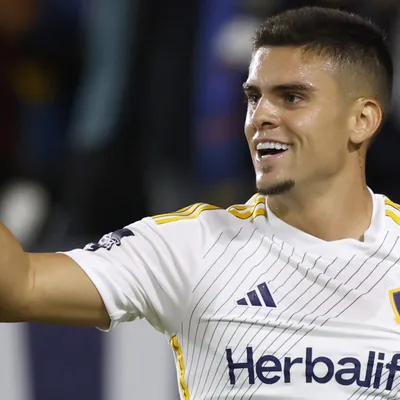 Fluminense quer aplicar chapéu no Cruzeiro por Gabriel Pec
