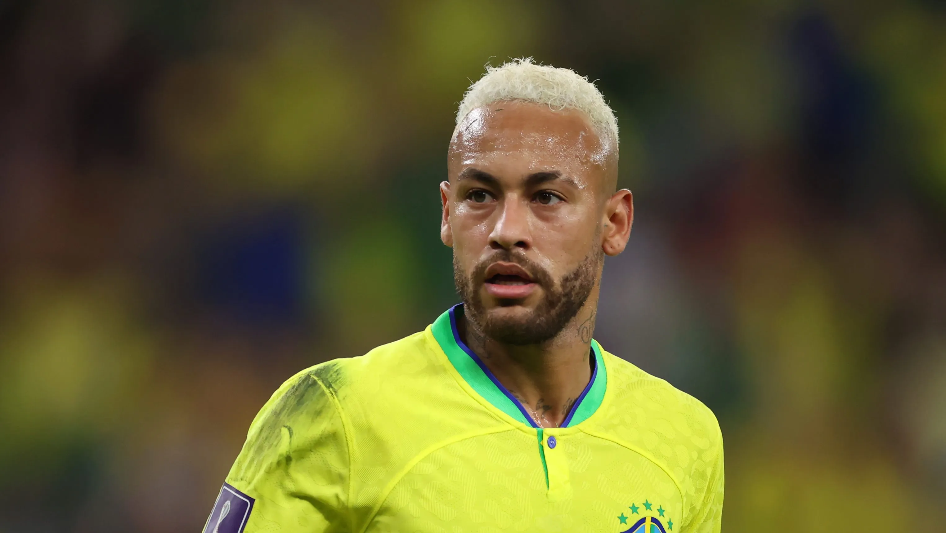 Foto: Alex Grimm/Getty Images – Neymar em campo com a camisa do Brasil