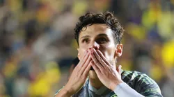 Veiga em ação com a camisa do América.