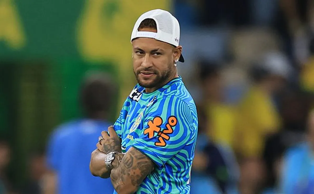 Neymar na reserva vira dilema inédito e jornalista questiona postura do camisa 10