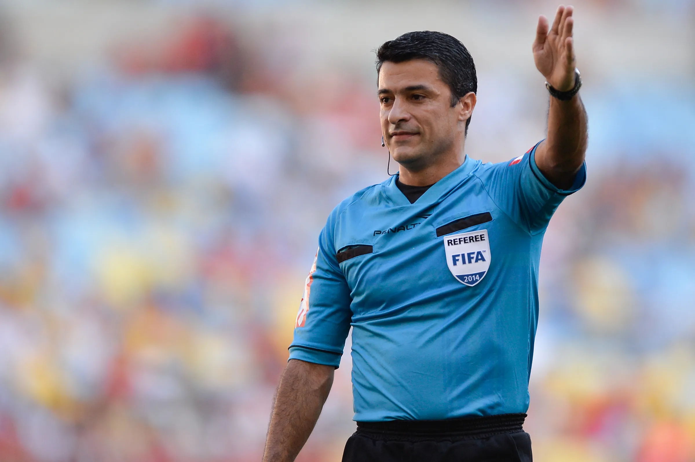 Mineiro Sandro Meira Ricci apitou na Copa do Mundo de 2018 e atuou com escudo da FIFA por mais de 15 anos – Foto: Pedro Martins/AGIF
