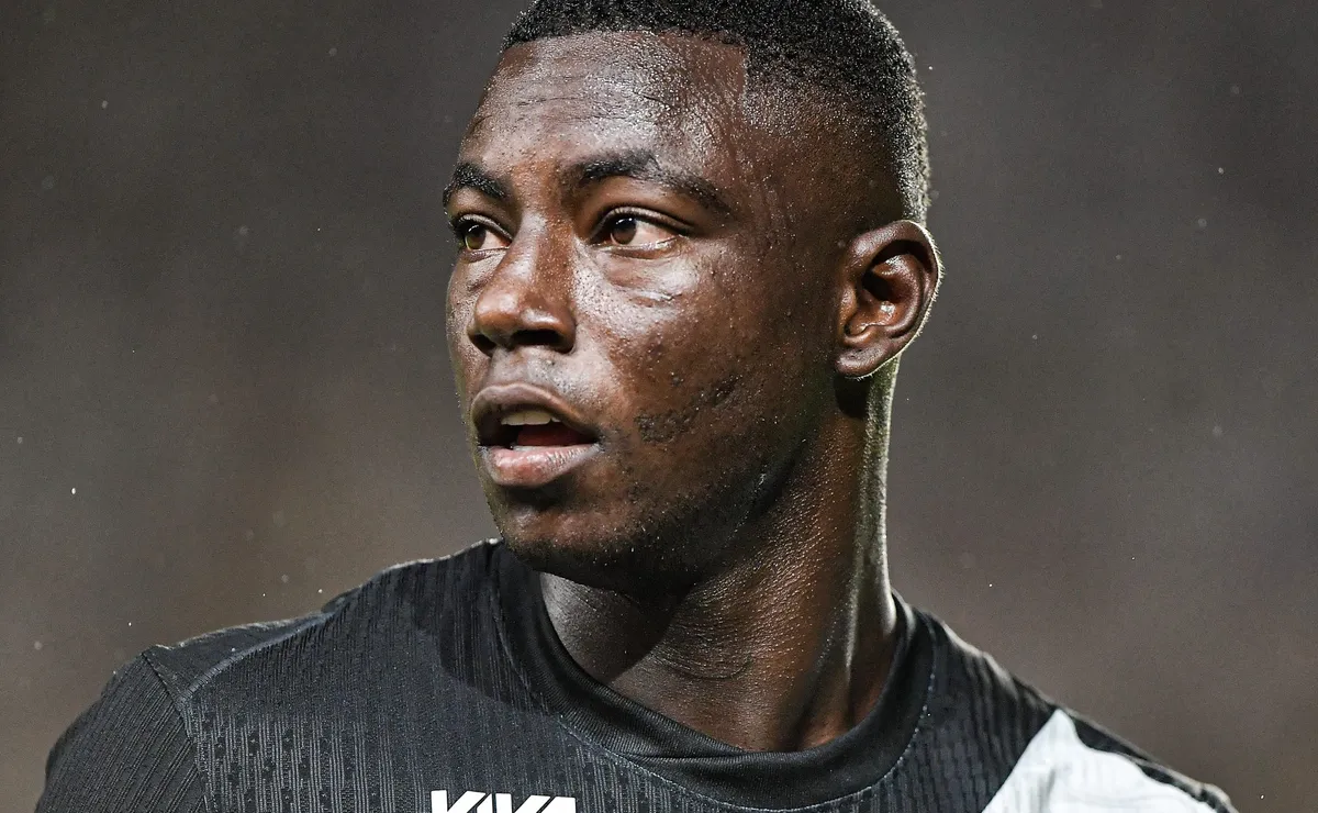 Marino pode deixar o Vasco e Grêmio e São Paulo demonstram interesse
