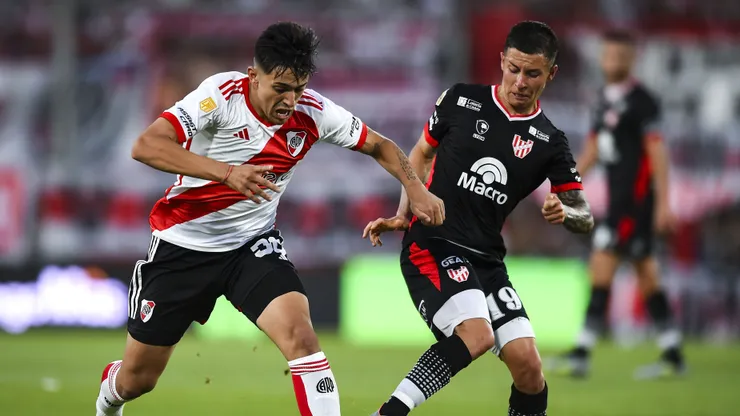 Lodico é o camisa 19 na imagem. Photo by Marcelo Endelli/Getty Images