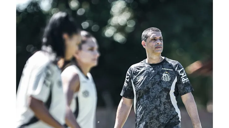 Sereias se reapresentam para intertemporada. Foto: Reinaldo Campos/Santos