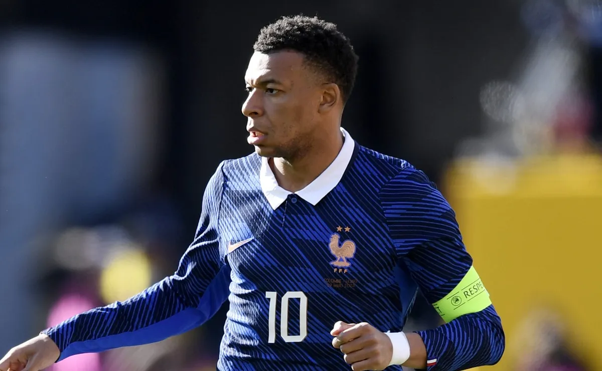 Mbappé é o melhor jogador do mundo, crava Rizek: “Craque do futebol moderno”