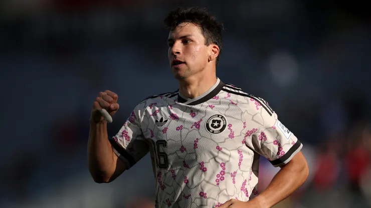 Tapia em partida pelo Chile. Photo by Phil Walter/Getty Images