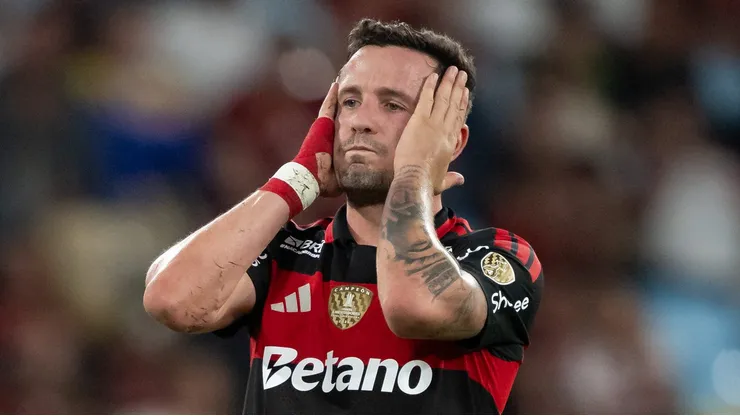 Saúl, meio-campista espanhol do Flamengo - Foto: Jorge Rodrigues/AGIF