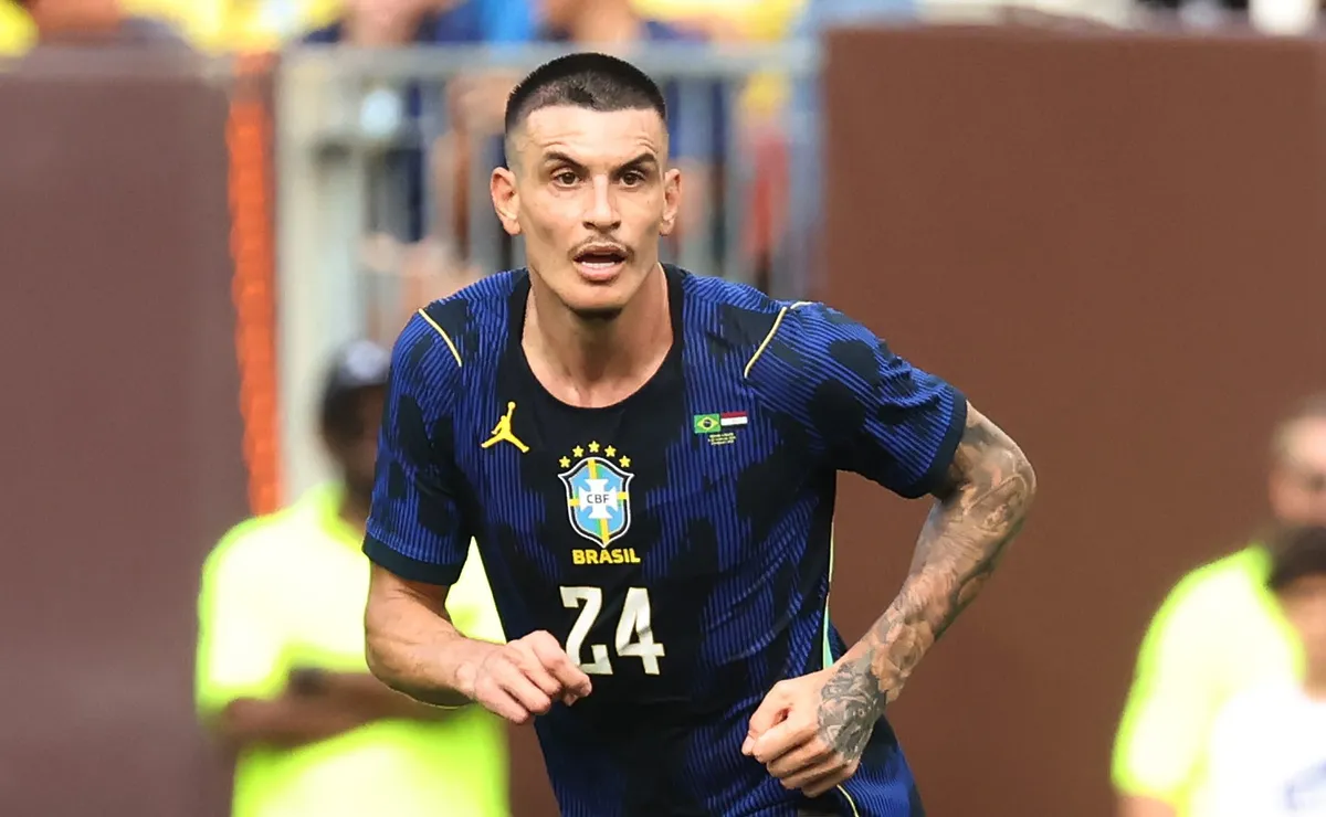 VSR revela detalhes do treino da Seleção Brasileira e expõe Ibañez na direita