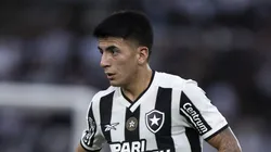 Thiago Almada durante a passagem pelo Botafogo em partida contra o Cuiaba no estadio Engenhao pelo campeonato Brasileiro A 2024.