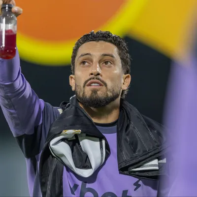 Grêmio observa indefinição de Alex Telles com o Botafogo
