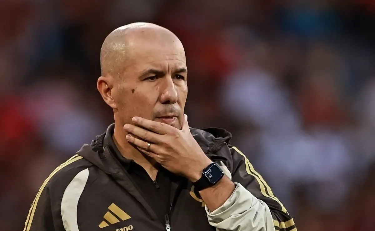 Flamengo define novo empréstimo de Lorran com aval de Leonardo Jardim