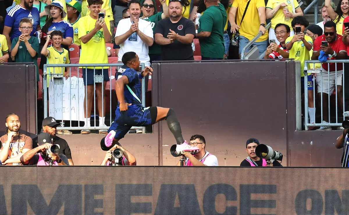 Endrick transforma poucos minutos em protagonismo pela Seleção às vésperas da Copa