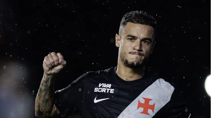 Coutinho durante partida pelo Vasco.