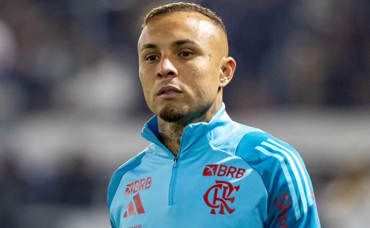 Santos descarta loucuras na próxima janela e não deve avançar por Everton Cebolinha
