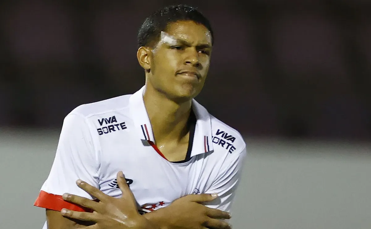 Shakhtar Donetsk faz proposta por Ryan Francisco e oferece R$ 108 milhões