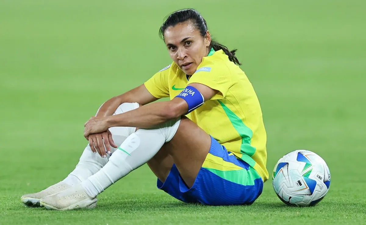 Marta faz duras críticas à arbitragem após derrota da Seleção Feminina: “Palhaçada”