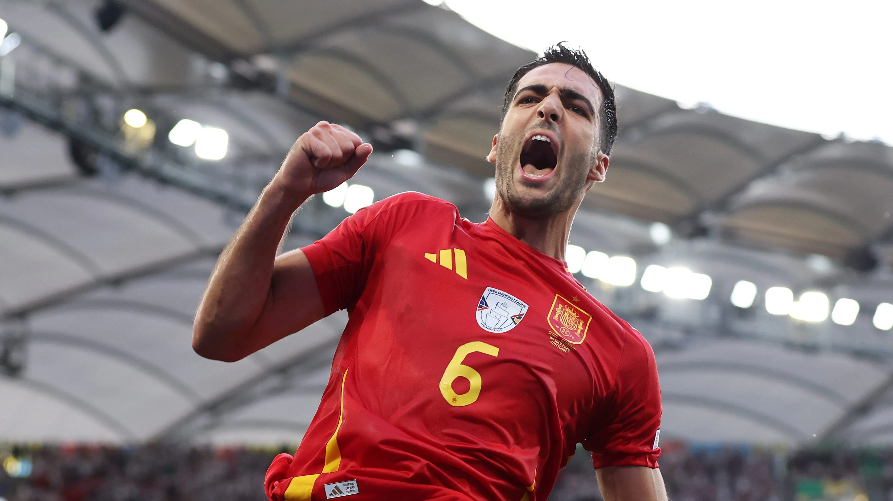 Merino em campo pela Espanha. (Photo by Alex Livesey/Getty Images)