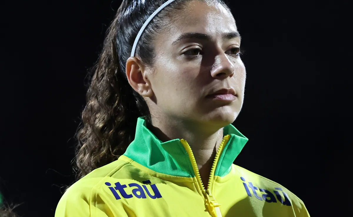 Angelina detona arbitragem em amistoso da Seleção Feminina contra os EUA: “Vergonha o que fizeram”