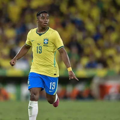Endrick chama atenção por postura na Seleção Brasileira