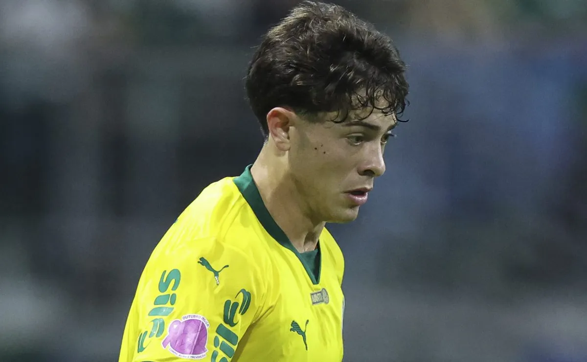 Palmeiras se anima com venda de Giay por R$ 90 milhões em caso de convocação para Copa