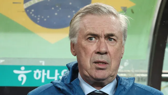 Foto: Chung Sung-Jun/Getty Images – Ancelotti faz testes no time verde e amarelo.