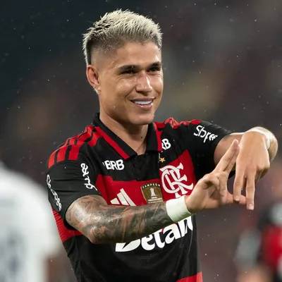 Luiz Araújo aceita deixar o Flamengo para jogar Al-Sadd