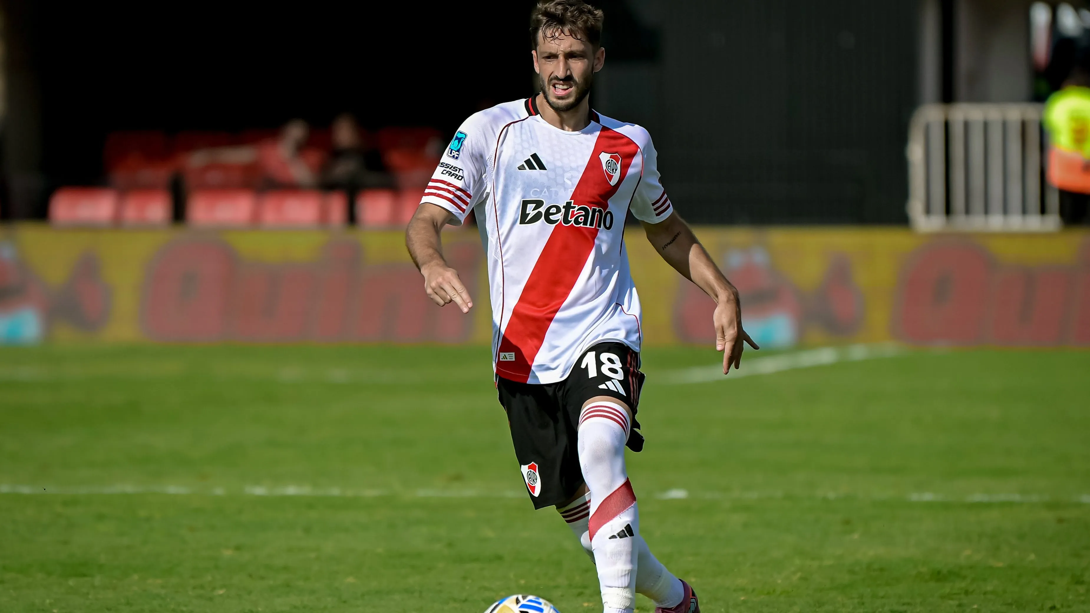 Lateral Viña está no River – Foto: Marcelo Endelli/Getty Images