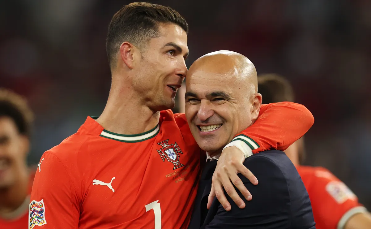Roberto Martínez defende Cristiano Ronaldo e rasga elogios ao craque de Portugal