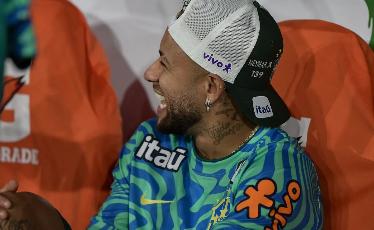 Neymar e Arrascaeta lideram seleção ideial dos convocados do Brasileirão