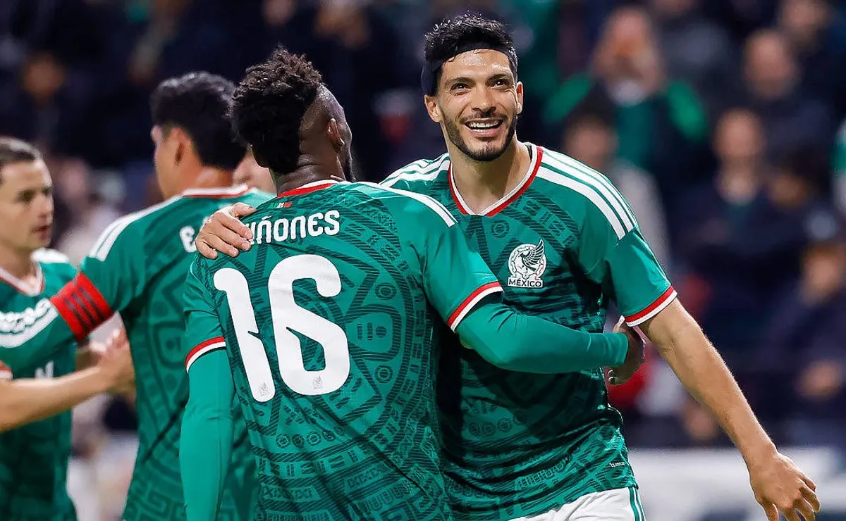 Técnico do México define força máxima para estreia na Copa do Mundo; veja a provável escalação
