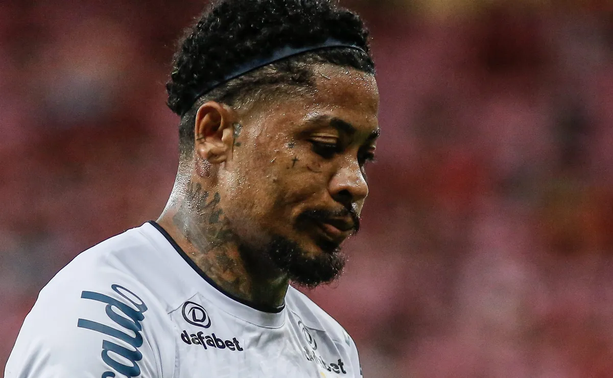 Marinho relembra ano mágico no Santos e admite frustração por não ir à Copa