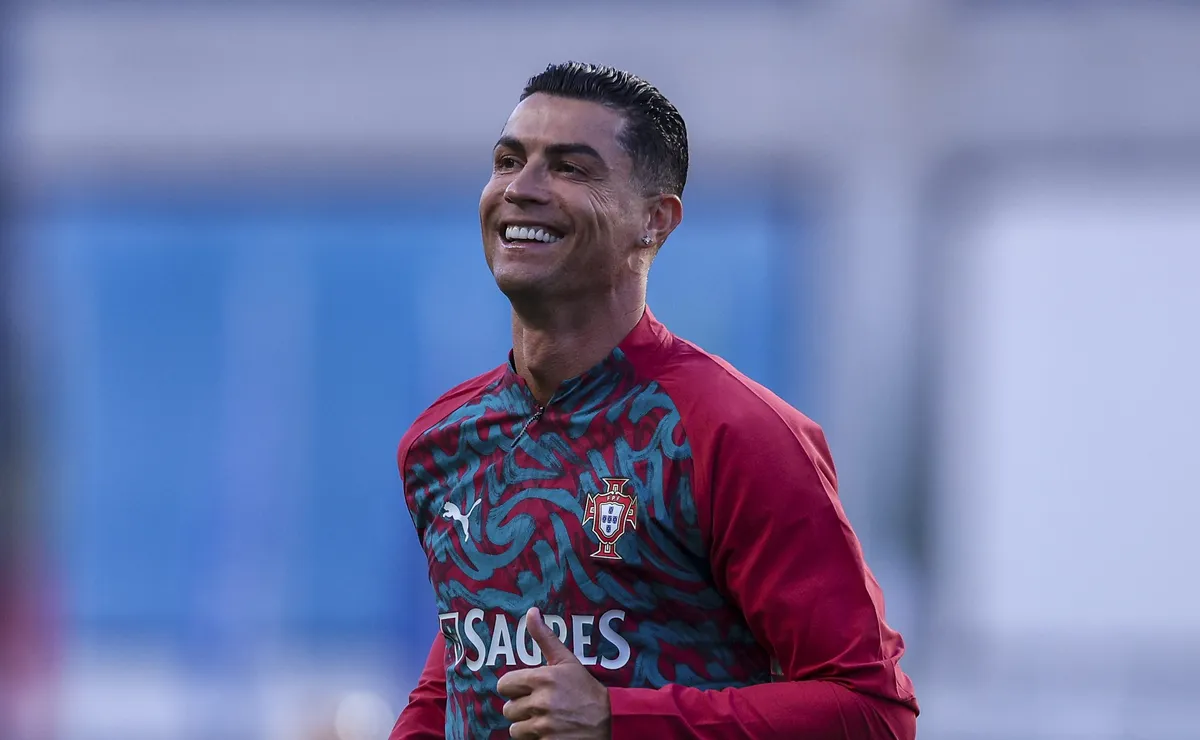 Cristiano supera Messi e Mbappé em valor faturado no ano anterior à Copa do Mundo 2026