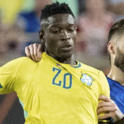 Luiz Henrique quer Brasil confiante na Copa do Mundo