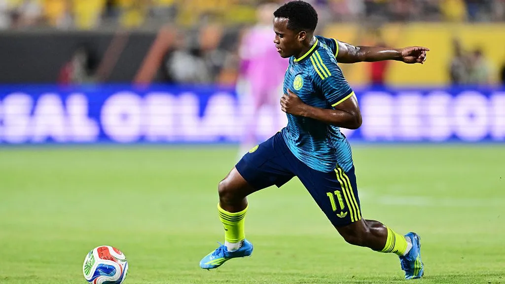Arias em ação pela Seleção da Colômbia-  (Photo by Julio Aguilar/Getty Images)