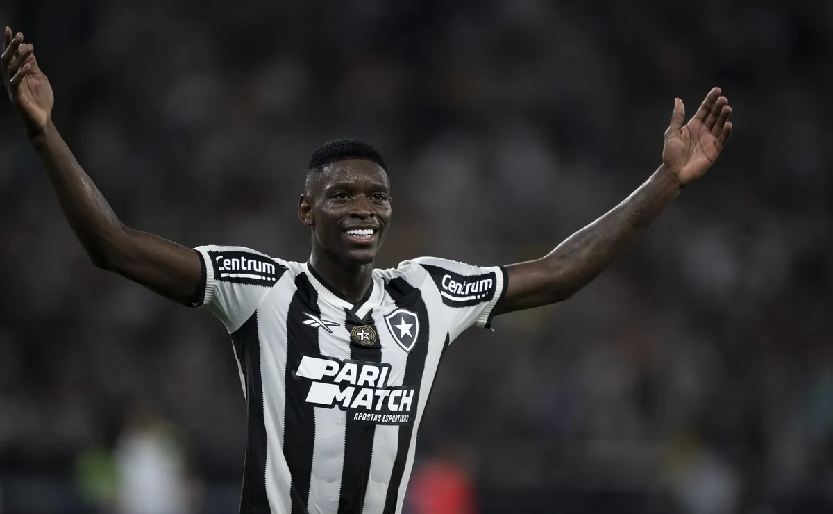 Botafogo deseja sorte a Danilo e ex-jogadores que disputarão a Copa do Mundo de 2026