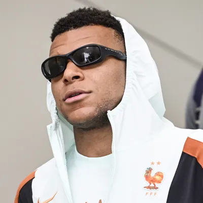 Mbappé não quer ver Deschamps em outra seleção