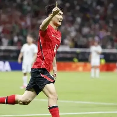 Hwang In-beom ofusca Son e lidera virada da Coreia diante da Tchéquia