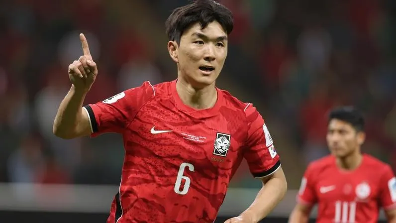 Hwang In-beom ofusca Son e lidera virada da Coreia diante da Tchéquia pela Copa do Mundo. Foto: Lars Baron/Getty Images