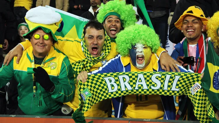 Torcedores estão animados para o Mundial - Foto: Stanley Chou/Getty Images.