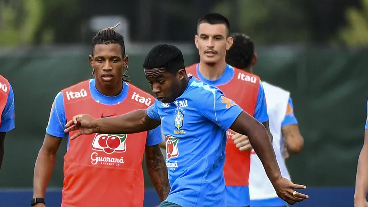Endrick durante treinamento na Seleção Brasileira - Foto: IMAGO / Sports Press Photo