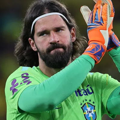 Alisson comenta ausência de Hugo Souza na Copa